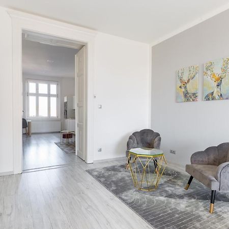 Designer Apartment On The Budapest Broadway With 2Br And Ac Экстерьер фото